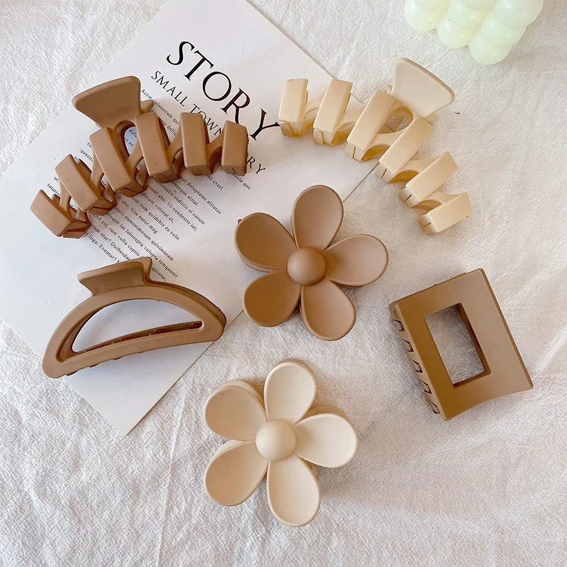 Korean Acrylic Large Hair Claw Hairpin Geometric Coffee Beige Barrette Crab Hair Clips Headwear For Womens Girl Hair Accessories