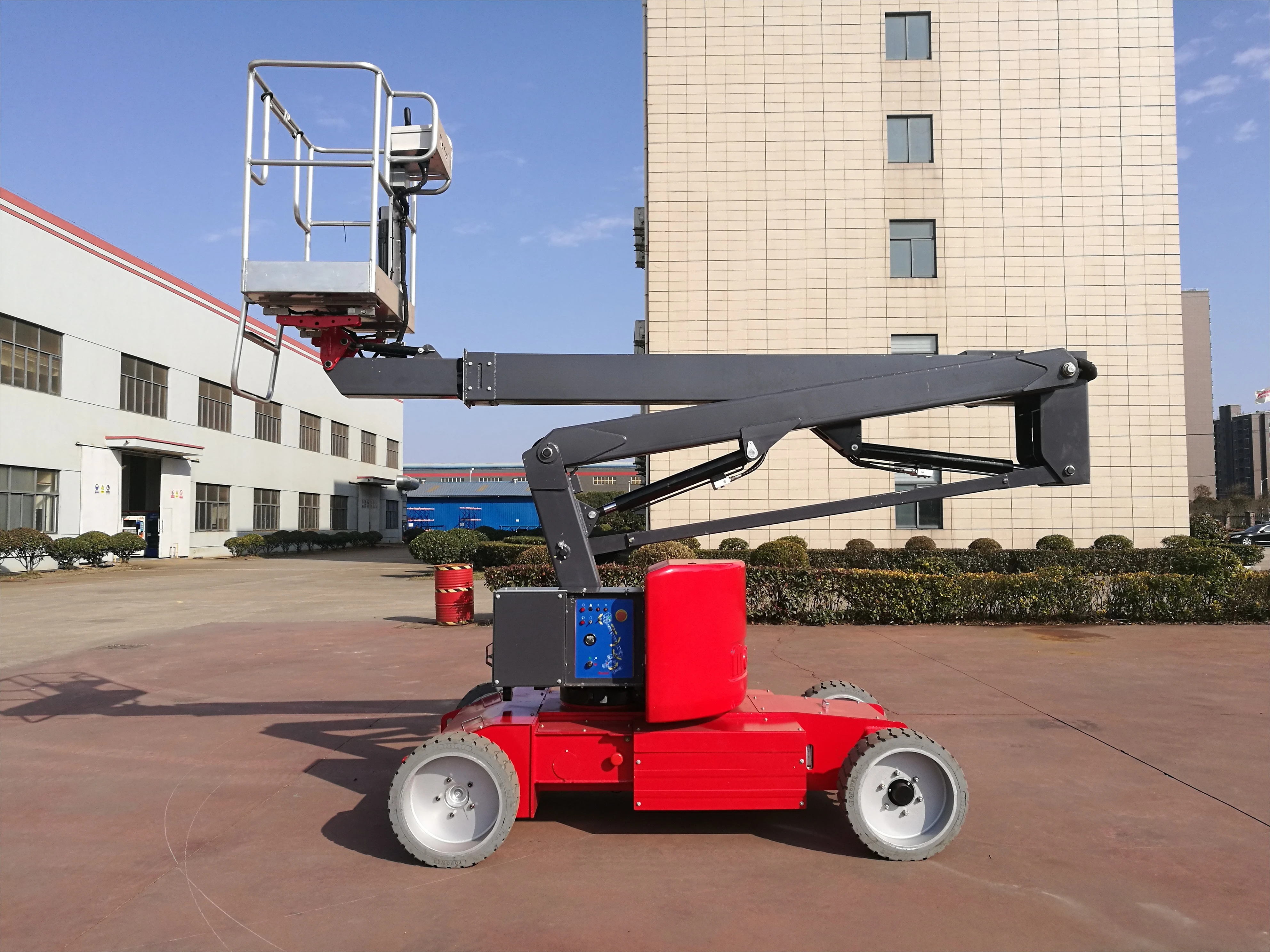 16m Articulating Boom Lift Stable Performance Aerial Work Equipment for Factory and Warehouse