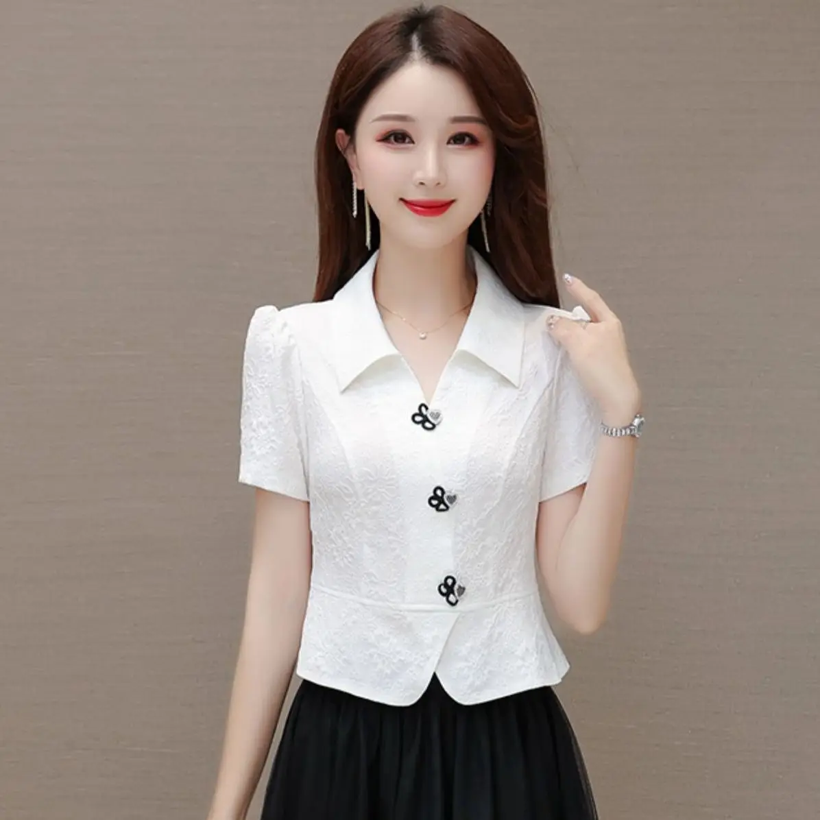Short-sleeved Mandarin Collar Shirt Women 2025 New Unique and Chic Waist-cinching Short Top