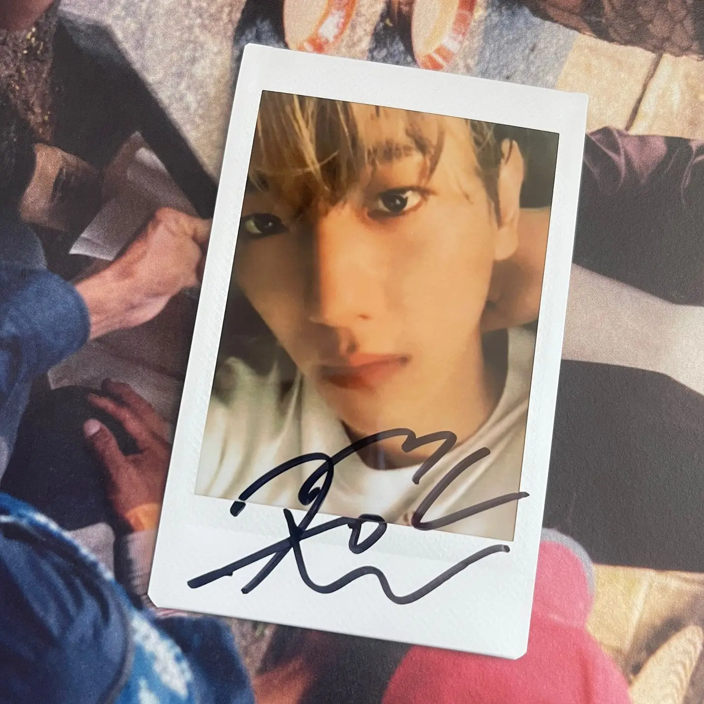 

Baek-Hyun Byun BaekHyun Signature Photo Hand Signed Lomo Card Photo Fans Collection Gift