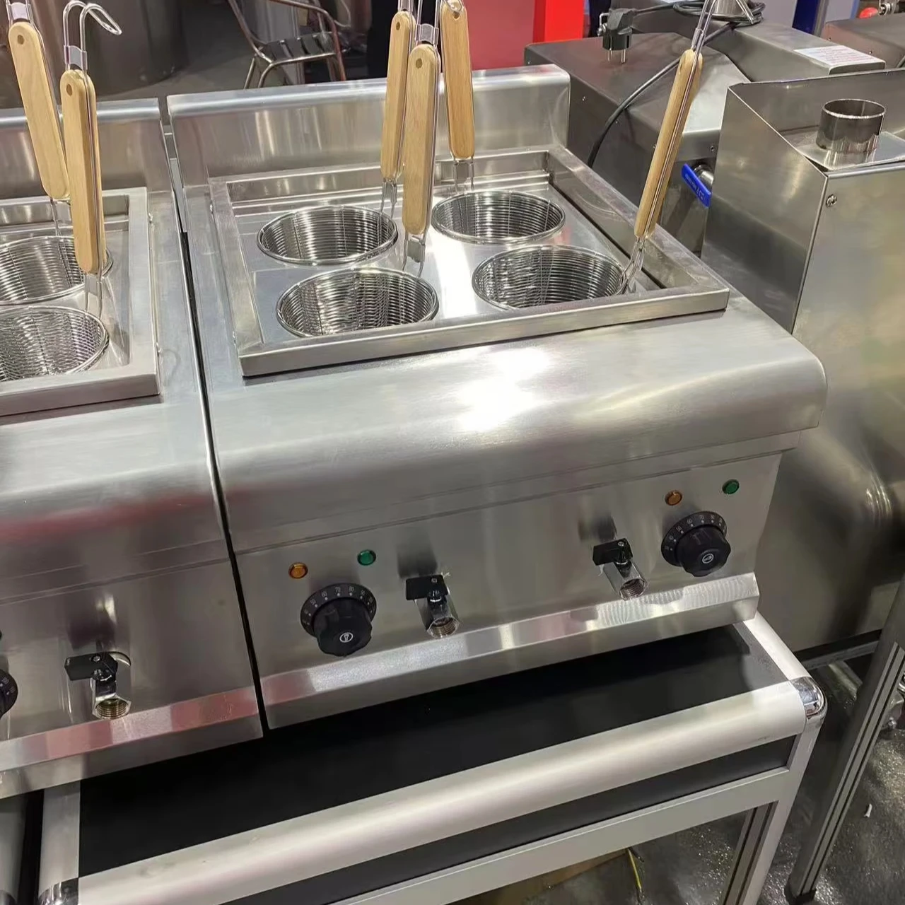 Wholesale 220V Electric Stainless Steel Table Top Pasta & Noodles Cooker 4-Basket 4 Holes for Bakery and Winery Applications