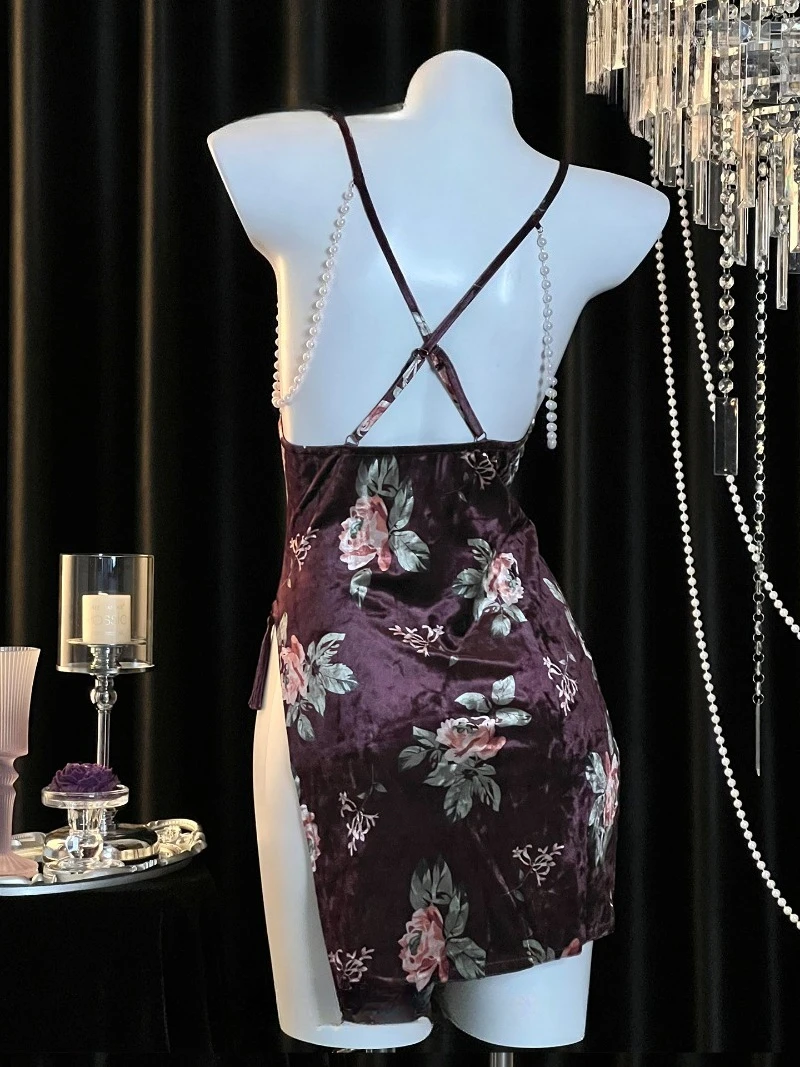 Robe licou fendue en V profond de style chinois, chaîne de poitrine en perles pour séduction, chemise de nuit Cheongsam en velours, maille douce et transparente, nouvelle collection