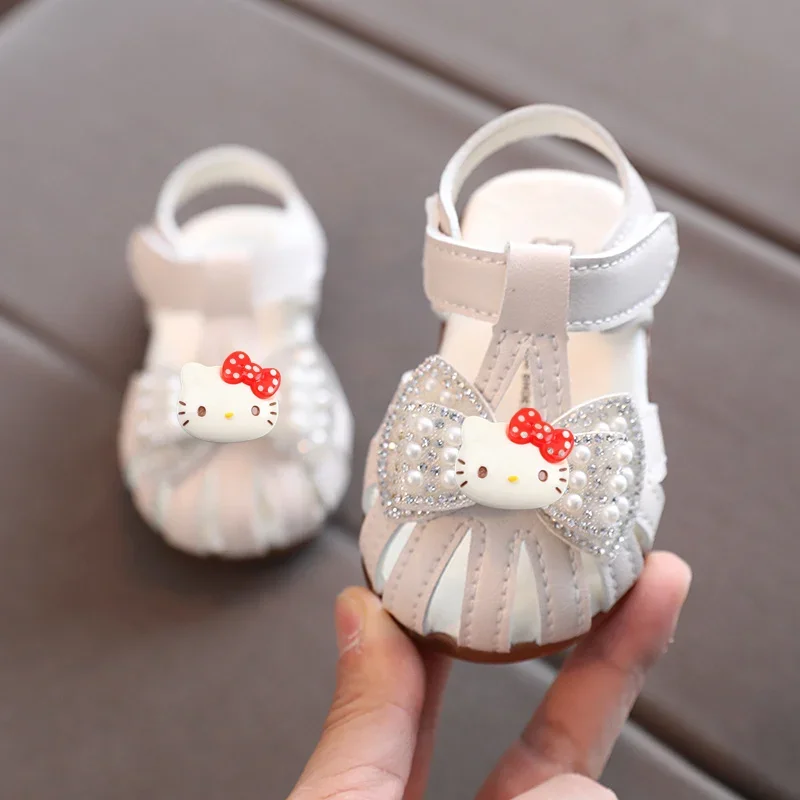 صنادل سانريو هالو كيتي أحذية الأميرة الصيفية للفتيات أحذية كورومي للأطفال الصغار غير قابلة للانزلاق