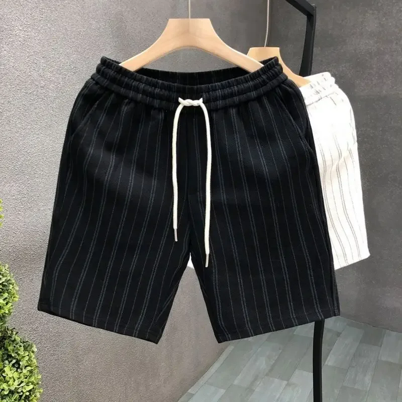 Black White Stripes Men Shorts Comfortable Elastic Waist Drawstring Casual Simple Shorts Fashionable Men's Streetwear Clothing