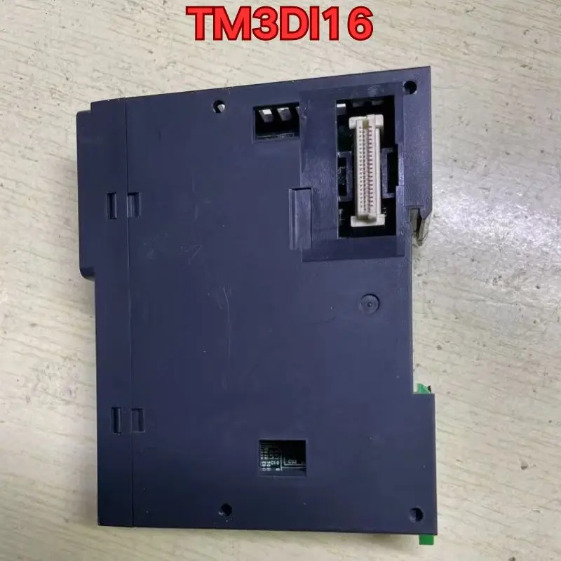 Second-hand disassembled machine slightly used good condition PLC module TM3DI16