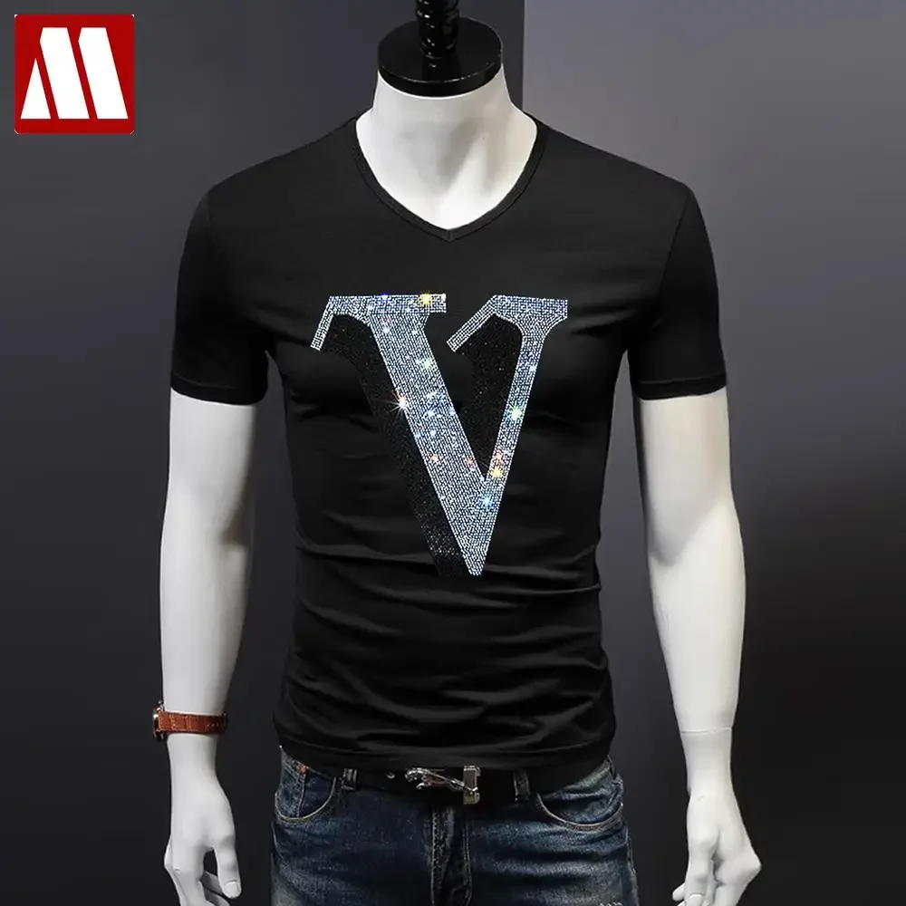 New Men's Shinning V Logo Hot Drilling T-Shirt Male Cotton Short Sleeve Rhinestone T Shirt Top Tee Fashion 3D Letter Tshirt