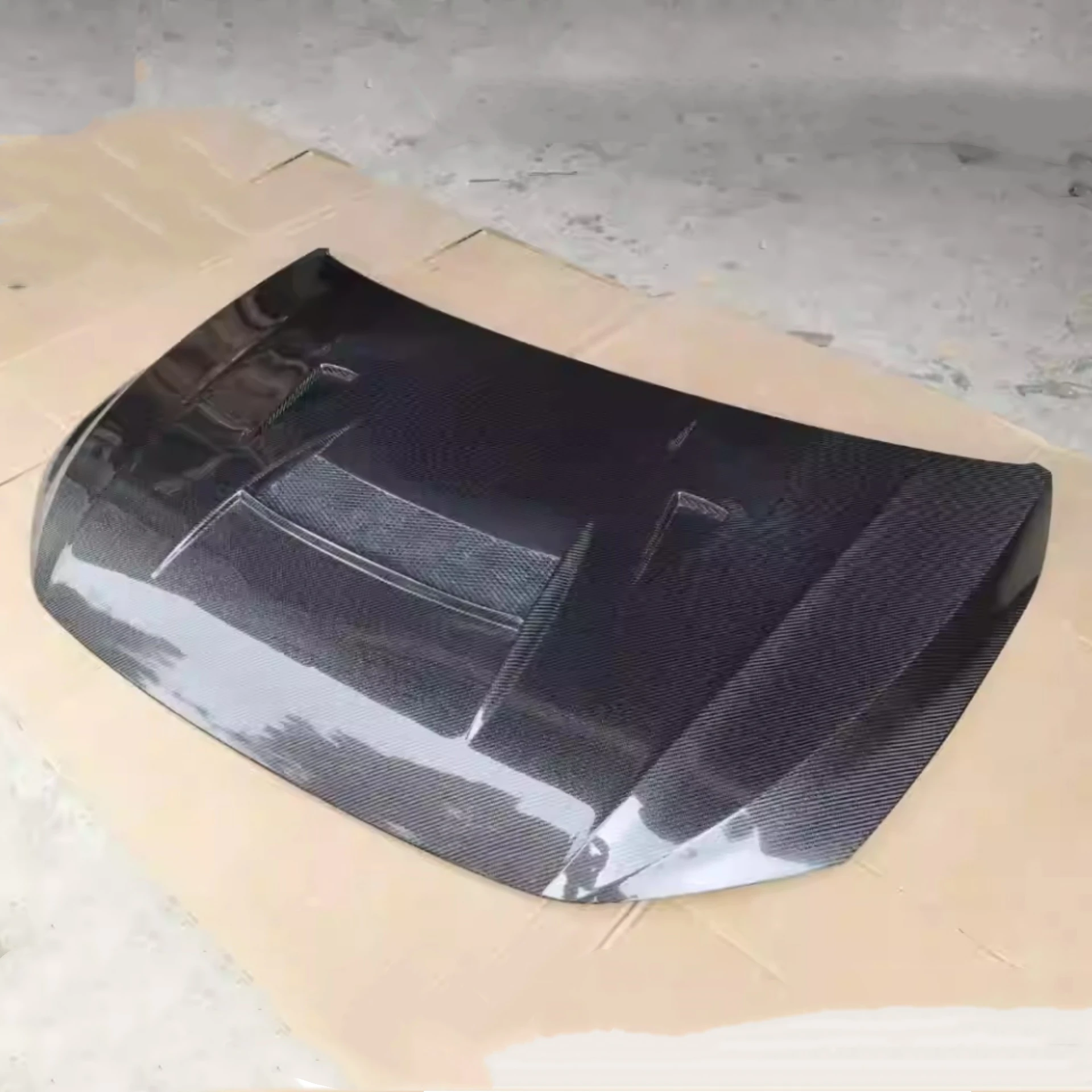 New Style Carbon Fiber Engine Cover Hood for Volkswagen vw POLO Plus 19-21 Convert Light Weight Bonnet Auto Accessories