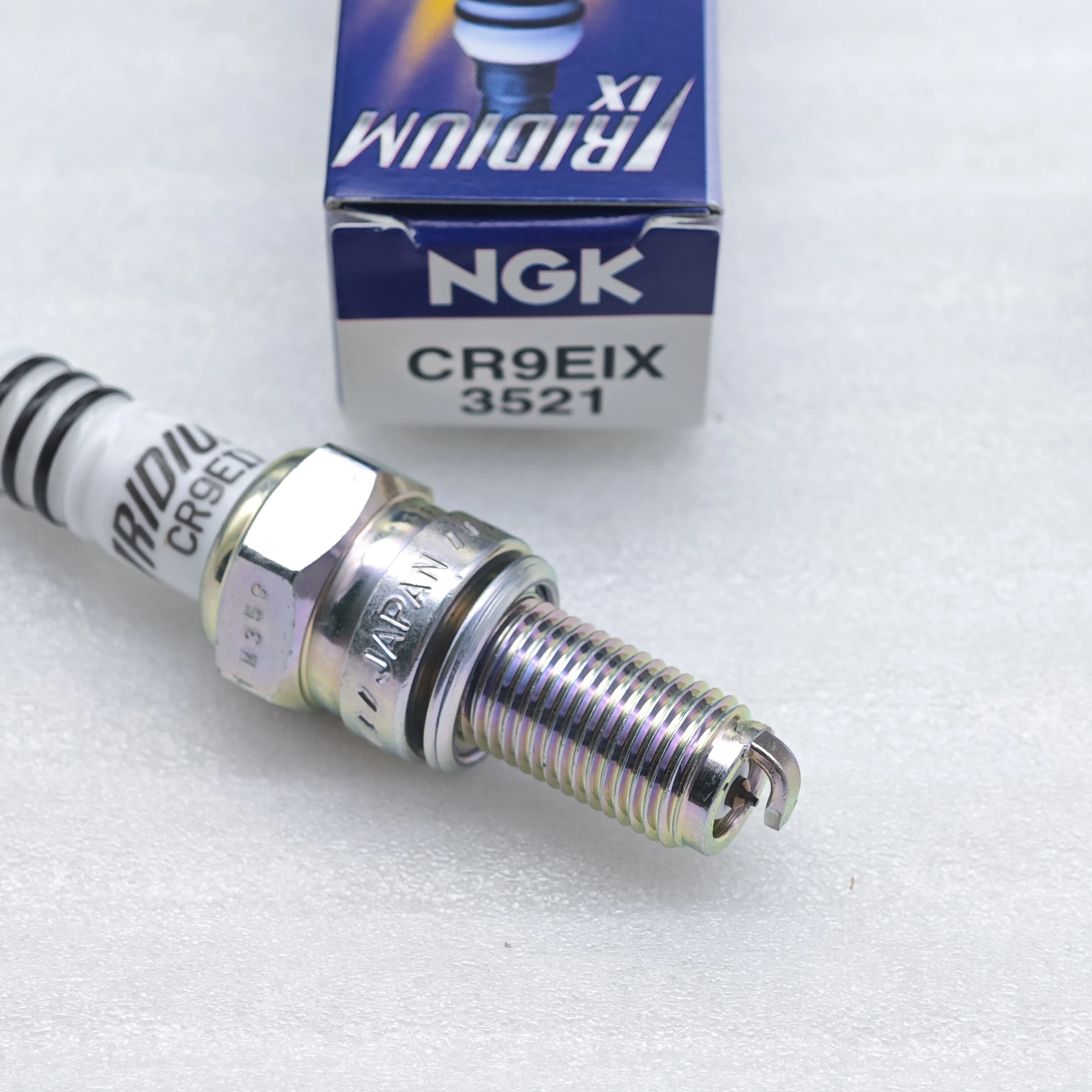 1pcs Original NGK Iridium Spark Plug CR9EIX 3521 For NInja 400/R GSX R750 Upgrade CR9E CR9EK etc