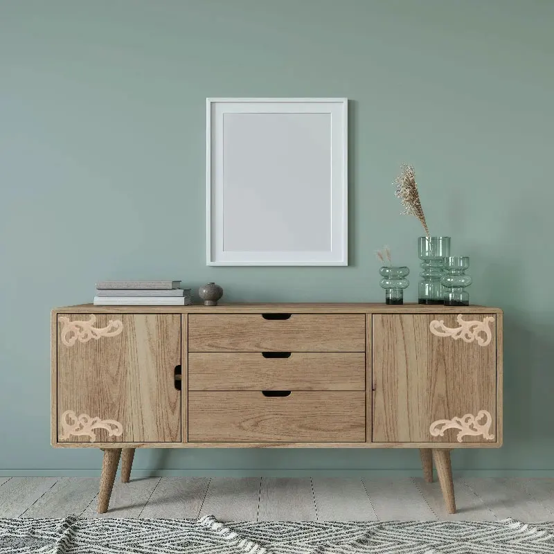 باب خزانة حائط من الخشب الصلب على الطراز الأوروبي مع منحوتات زهور مثلثة ونمط رقاقة خشبية قطرية لديكور المنزل