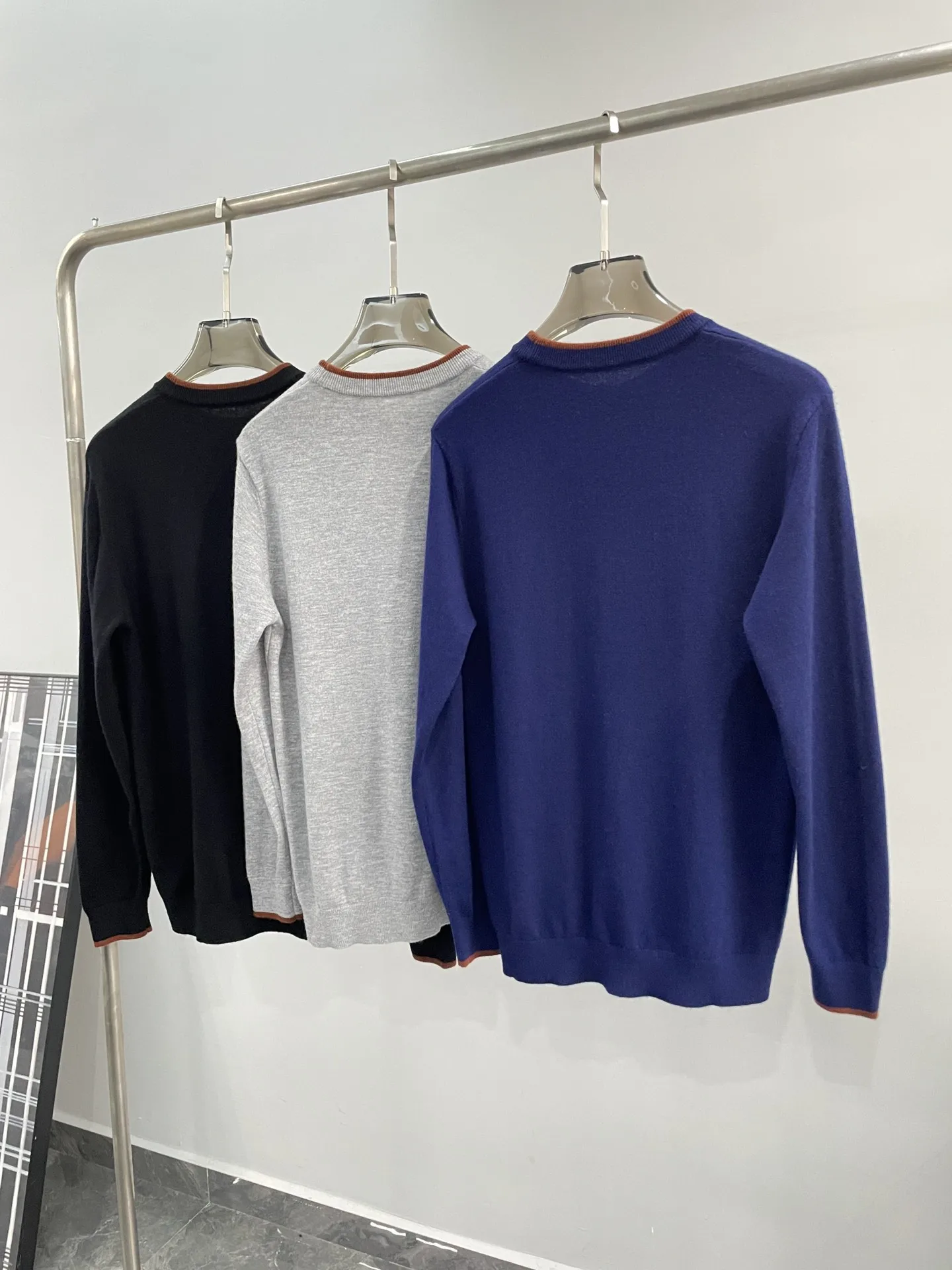 L P 2024 New Sweater Wool 3-color Round Neck Knitted Autumn and Winter Warm Top Fashionable Versatile Casual Pullover