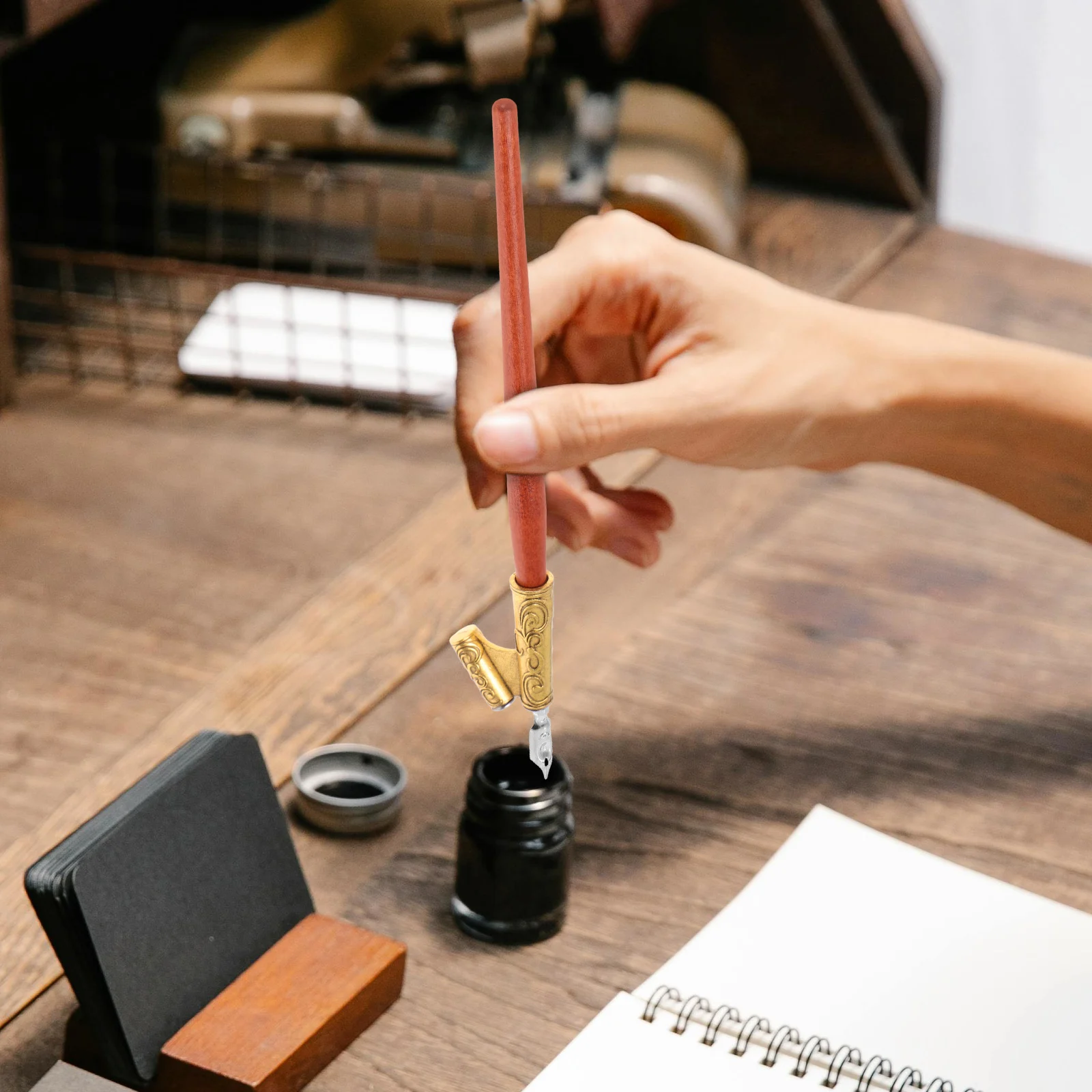 

Premium Wooden Oblique Calligraphy Pen Nib Holder Vintage Design Durable Ergonomic Handle Comfortable Grip Writing Student