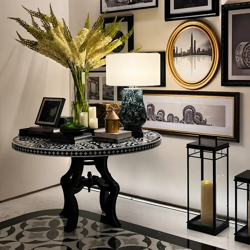 American Neoclassical Solid Wood Round Dining Table Hand Painted Display Stand Modern Entrance Console Table for Hotel Lobby