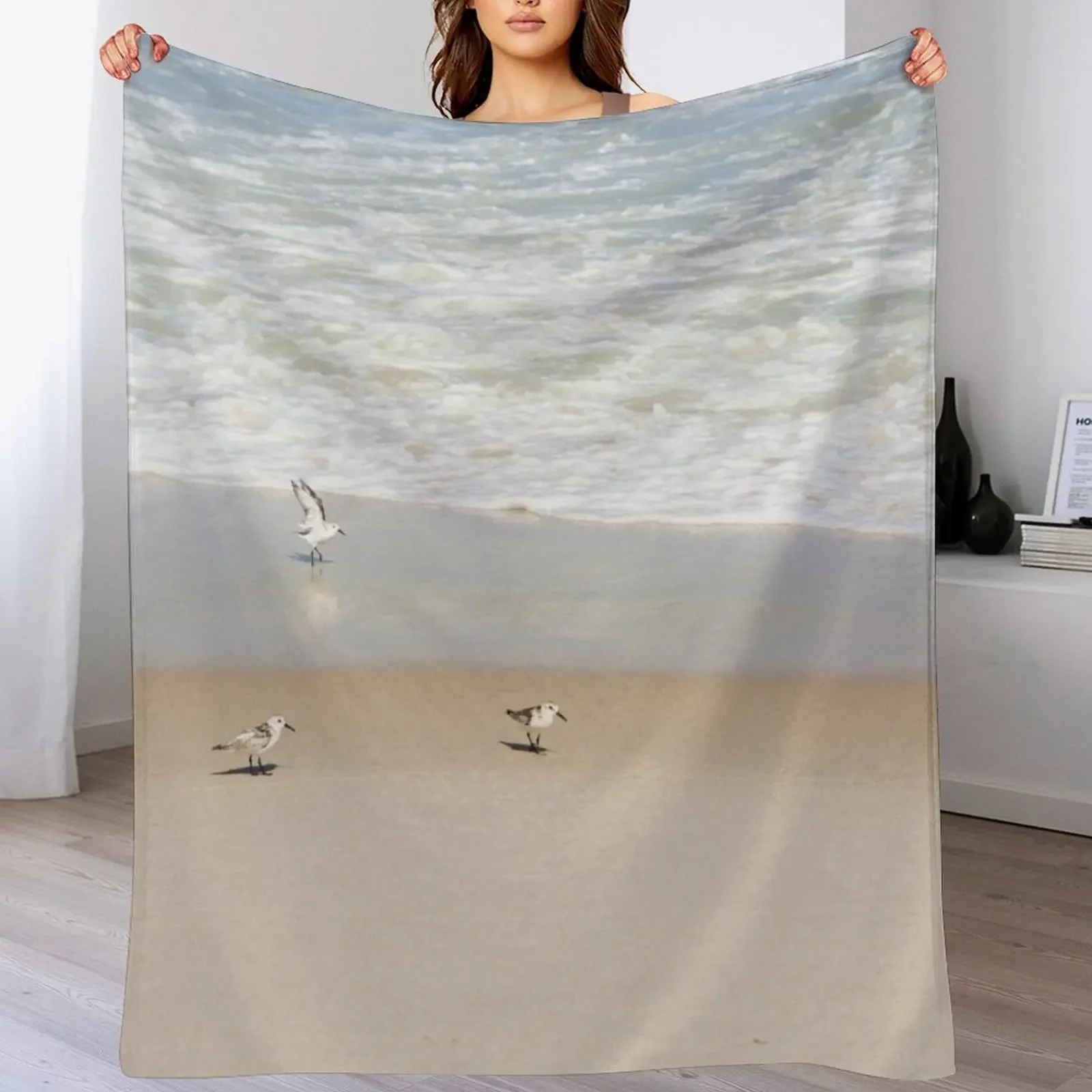 Shorebirds on the tropical beach Throw Blanket manga Beach Furrys Summer Blankets