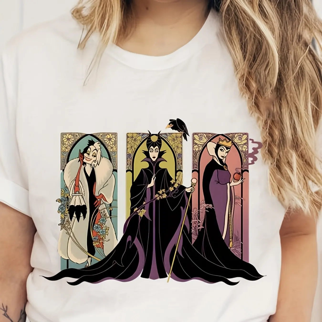 

Vintage Disney Villains Evil Queen, Cruella & Maleficent Graphic T-Shirt - White Short Sleeve Round Neck Casual Tee