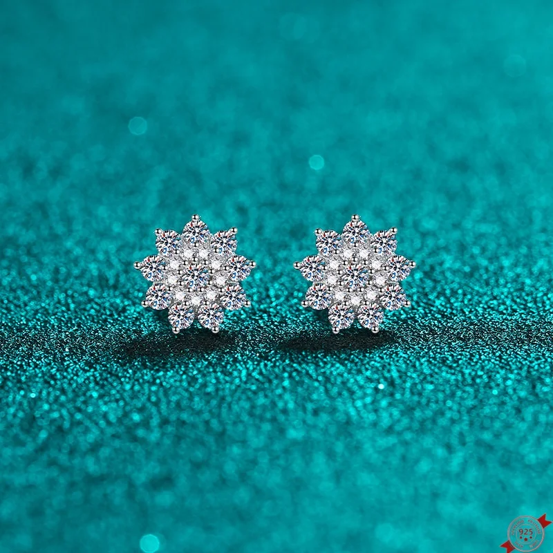

0.708ct Moissanite S925 Silver Stud Earring for Women Plated Pt950 Snowflake Micro Inlay Ear Studs Lover Gift Jewelry Wholesale