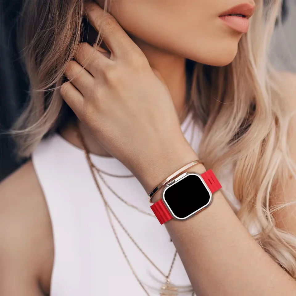 حزام ساعة سيليكون 5 شرائط - أنيق وجيد التهوية، متوافق مع Apple Watch Series 10، 9، 8، 7، 6، SE، SE2، Ultra 2-