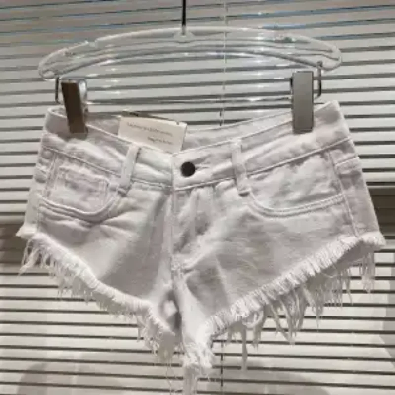 

New Street Fashion Trousers with Brushed Hems and Distressed Washed Denim Shorts for Women