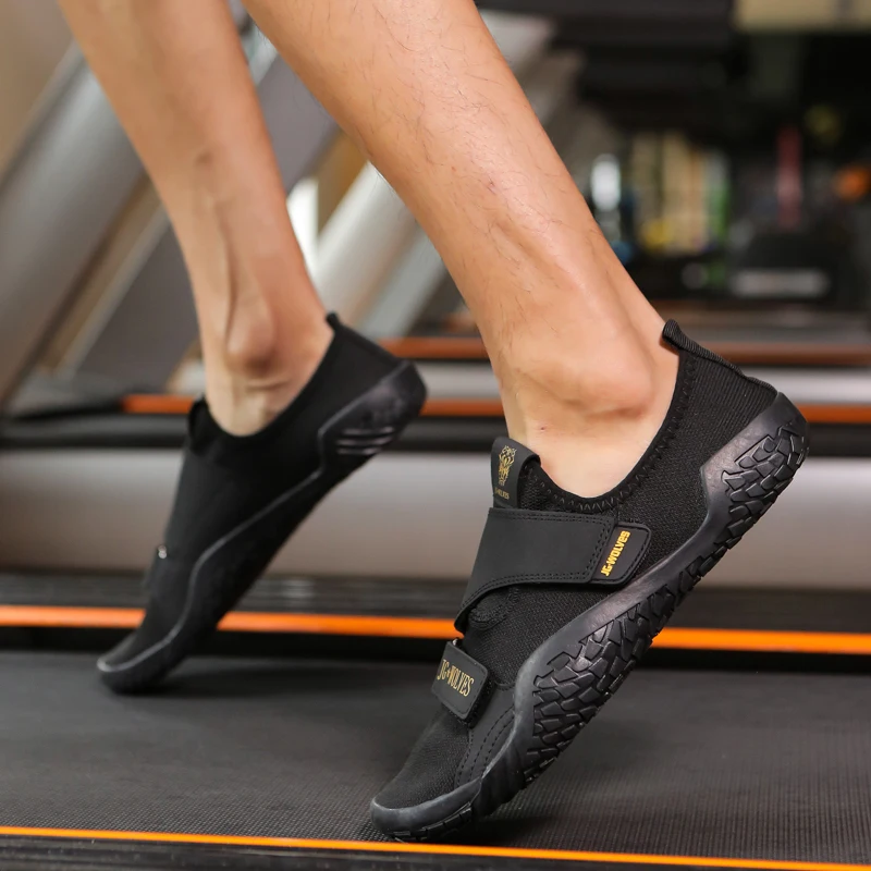 2025 New Unisex Weightlifting Portable Athletic Shoes Soft Bottom Trainers Anti-slip Gym Beach Sneakers Sumo Sole