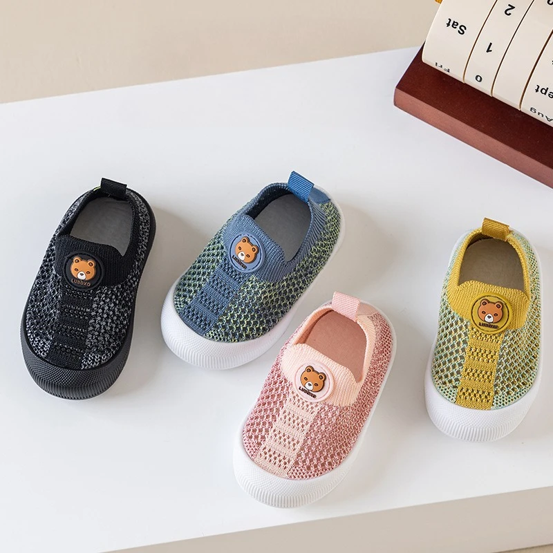 Baby Walking Shoes with Teddy Bear Pattern Soft Soled Anti Fall Sandals for Children's Spring and Summer Hollow Breathable Shoes