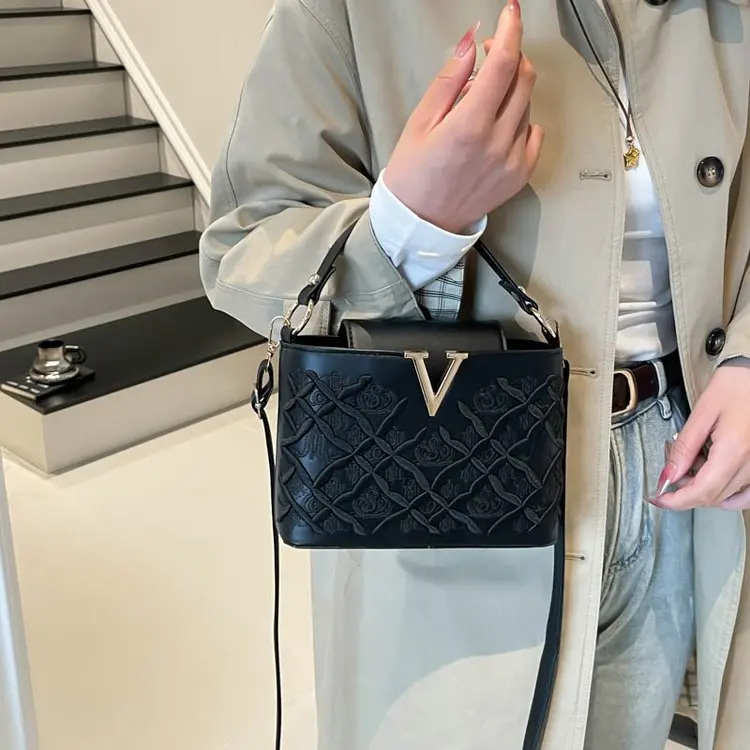 

2026 New Quilted Square Bag, Adjustable Shoulder Crossbody Bag, Luxury Top Handle Purse for Casual Daily Use Bags for Women