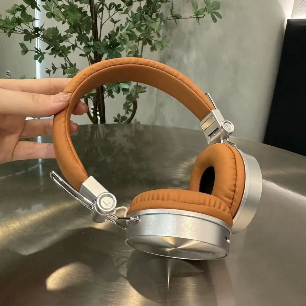 Fashion HIFI Retro Wireless Headset Over Ear Millennium Wind Wireless Headphones Earbud Personality Retro Headphone Outdoor Mp3