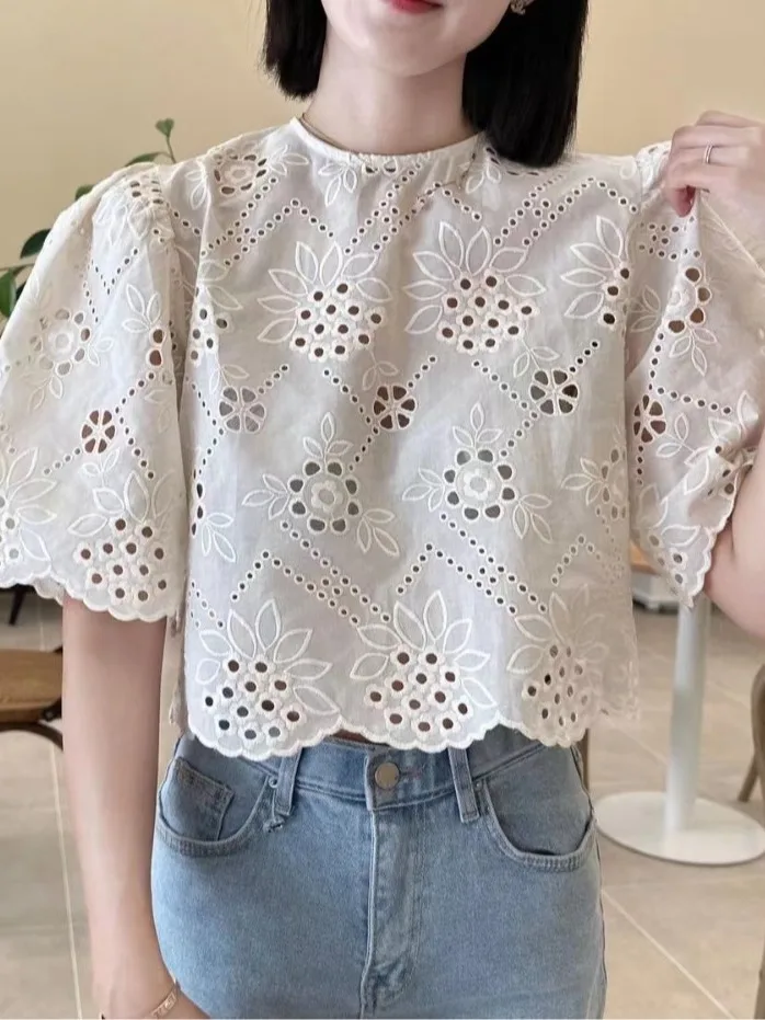 เสื้อไหมพรมลูกไม้ลายดอกไม้แบบหลวมๆ สไตล์เก๋ไก๋อเนกประสงค์สำหรับผู้หญิง ดีไซน์ฉลุลายปัก