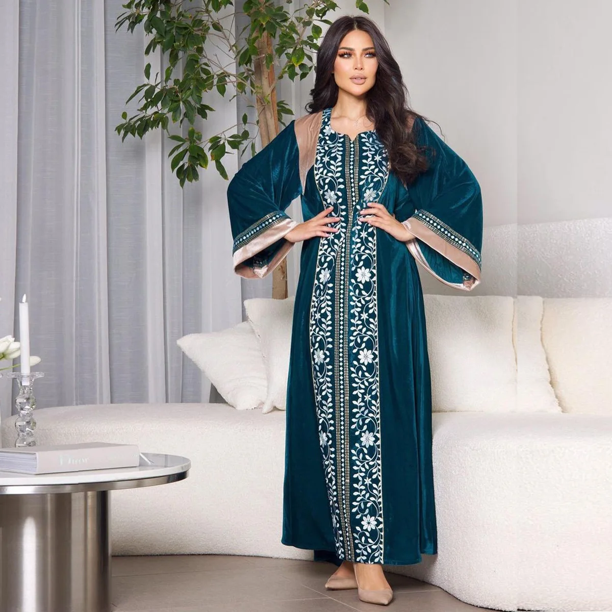 

6602 Women's Gold Velvet Embroidered Patchwork Long Dress 2026 Muslim Long Dress Robe Abaya Ramadan Dubai Luxury Islam Elegant