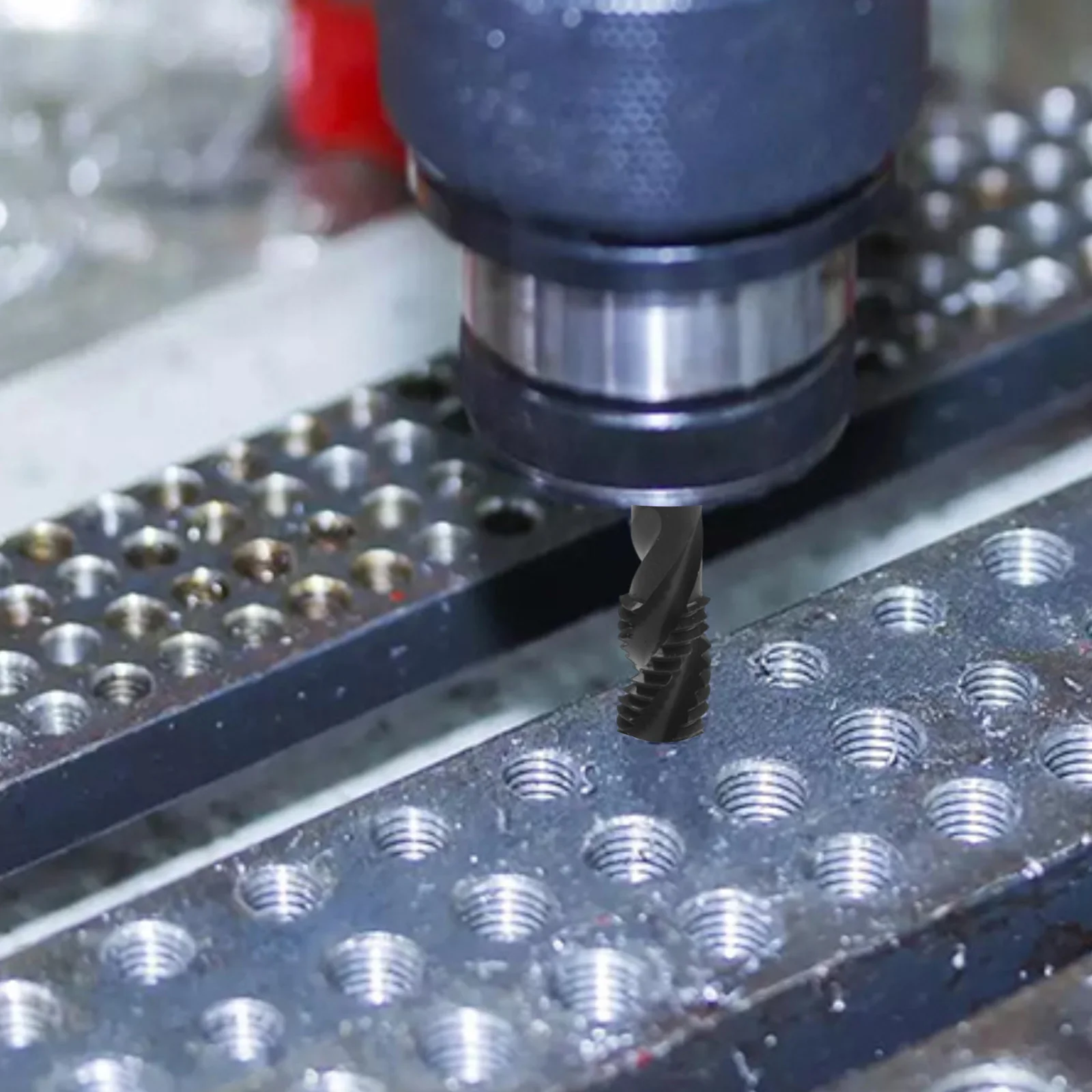 Brightness Machine Thread Aluminum HSS Nitriding Coated Metric Machine Thread Tap M8 X 1.25 Upward Chip Removal