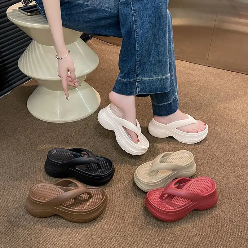 

8.0Cm thick-soled flip-flops women's summer wear fashion non-slip EVA stepping on shit beach high-heeled toe shoes