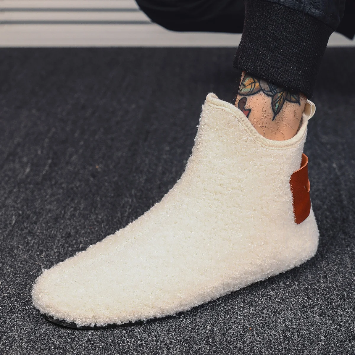 

Men's Fuzzy Overlapping Slippers - Winter Warmth Indoor Home Shoes with Fuzzy Lining and Arch Support, Soft Cushioning Comfort,