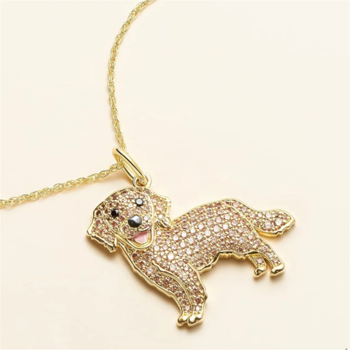 Exquisite and Cute Golden Retriever Pendant Necklace for Women Elegant Pet Puppy Jewelry Animal Accessories Gift for Dog Lovers