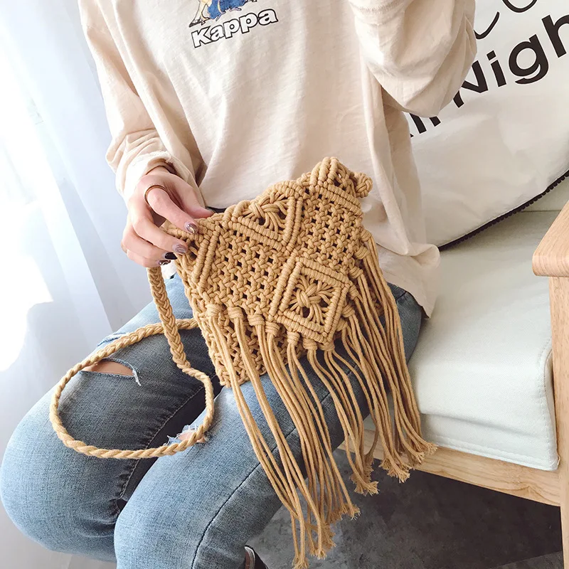 Fashion Handmade Hollow Out Woven Crossbody Bag For Women Fashion Tassel Design Women\'s Handbag Summer Straw Beach Shoulder Bag