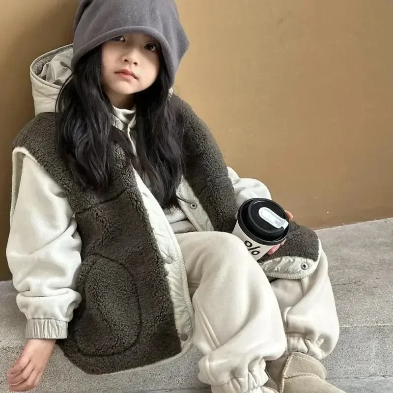 

Girl Top New Winter Fashion Style Waistcoats Baby Girl Heavy Solid Austenite Reversible Vest Children Outerwear Clothes
