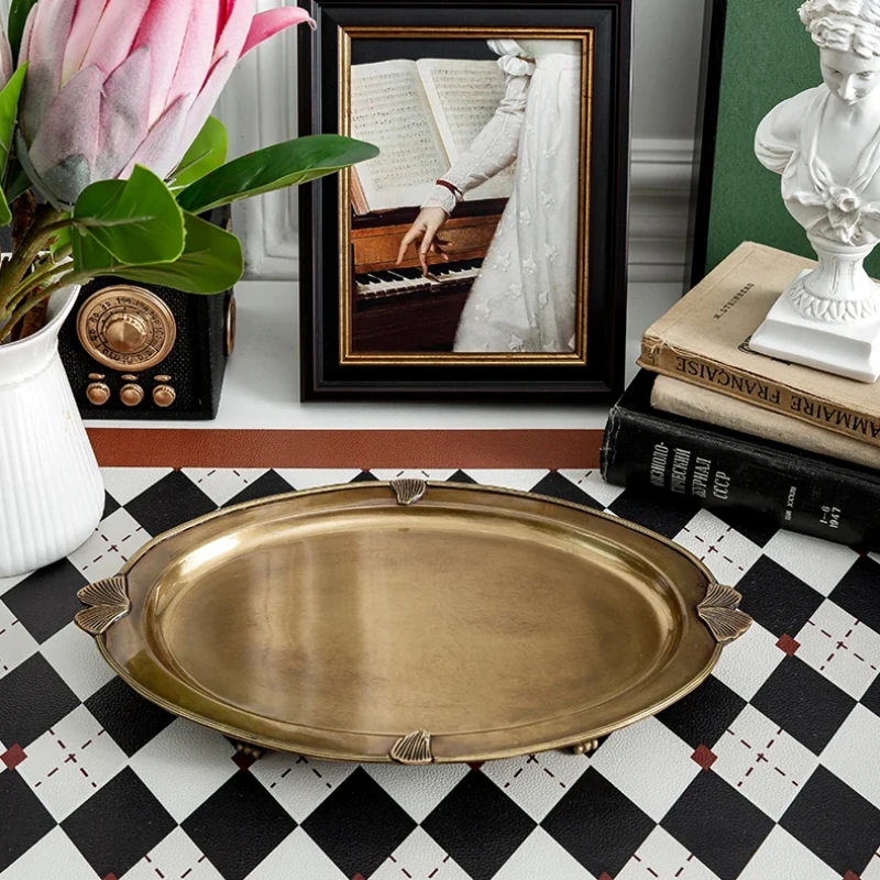 Elegant Brass Fruit Platter Robust Tea Tray for Villa Dining EcoFriendly Coffee Table Statement Piece Durable Dinner Plate