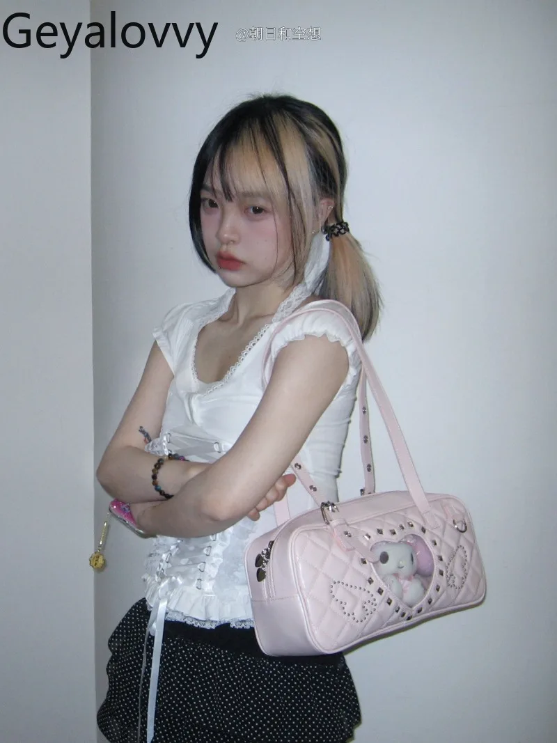 

Новая оригинальная кожаная сумка через плечо 2026 года: милая, универсальная, в форме сердца, для девочек, для прогулок, для макияжа