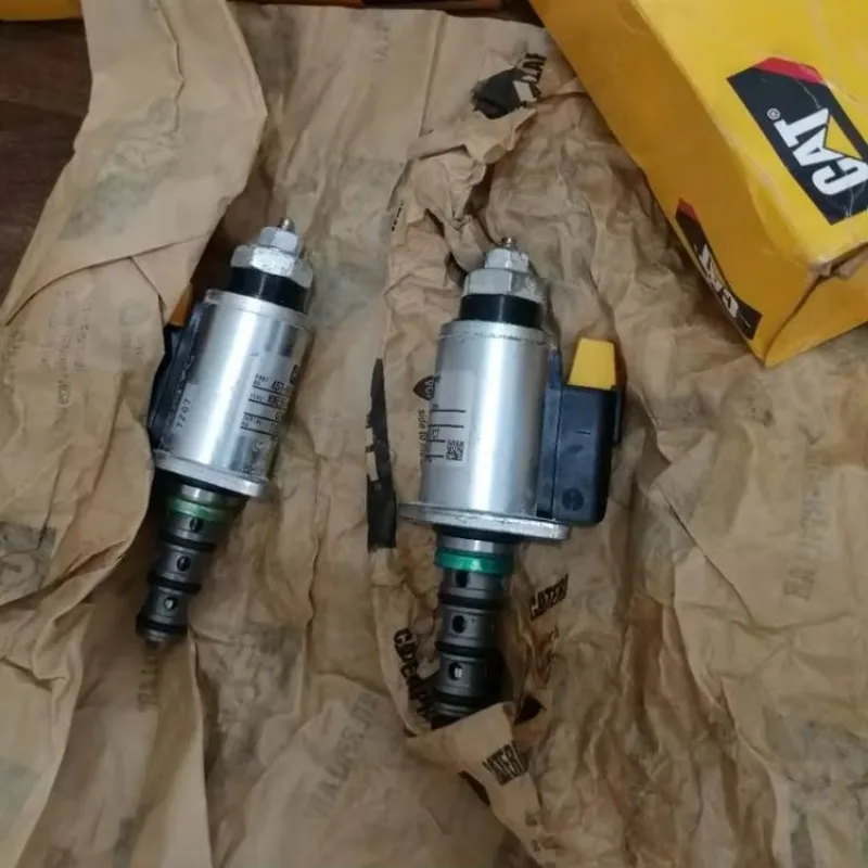 CAT Original  Solenoid Valve 4579878 457-9878 for E330D E336D E320C E320D Excavator