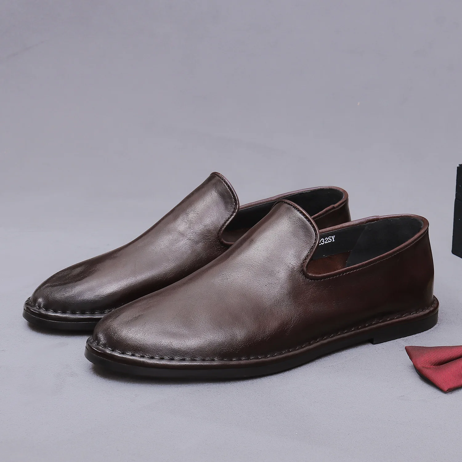 

Роскошные мужские лоферы из натуральной кожи, повседневная деловая обувь для прогулок, легкая нескользящая обувь для мужчин