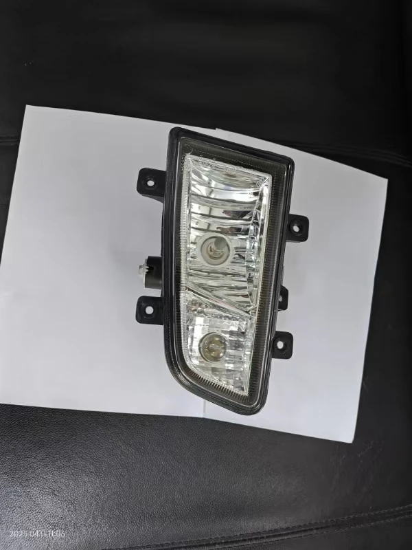 

DFSK SOKON C35 C37 fog light front lamp day time running light together EUROP only