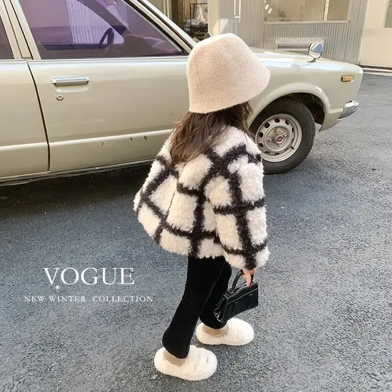 Girls Jacket outerwear autumn and winter new style children\'s stylish plaid lambhair cotton clothes baby thick warm coat