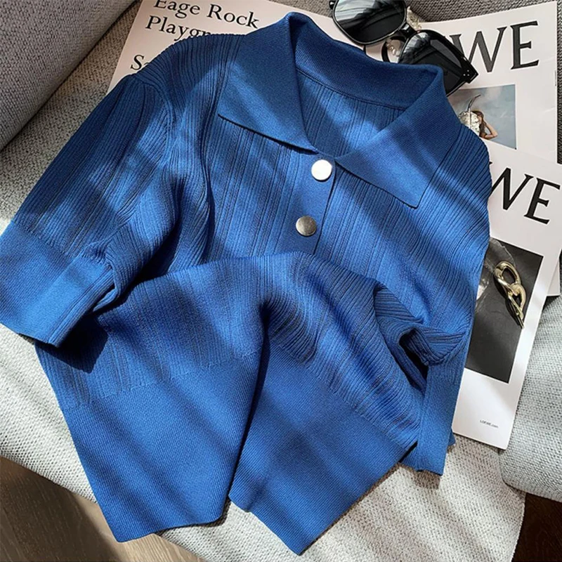 패션 니트 폴로 셔츠 여성 여름 슬리밍 짧은 소매 티셔츠 세련된 얇은 나사 스레드 탑 2025 한국 여성 의류