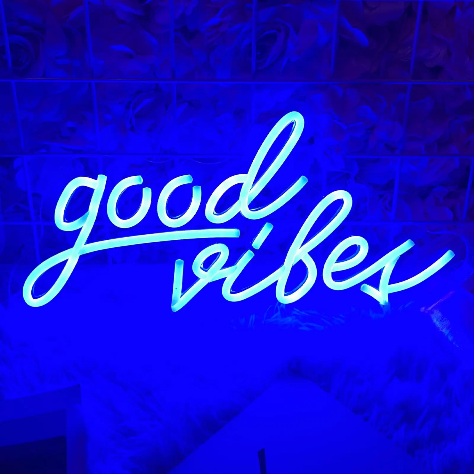 

Good Vibes Neon Signs for Wall Decor,USB Powered LED Neon Lights for Girls Room Bedroom Dorm Office Party Decorations