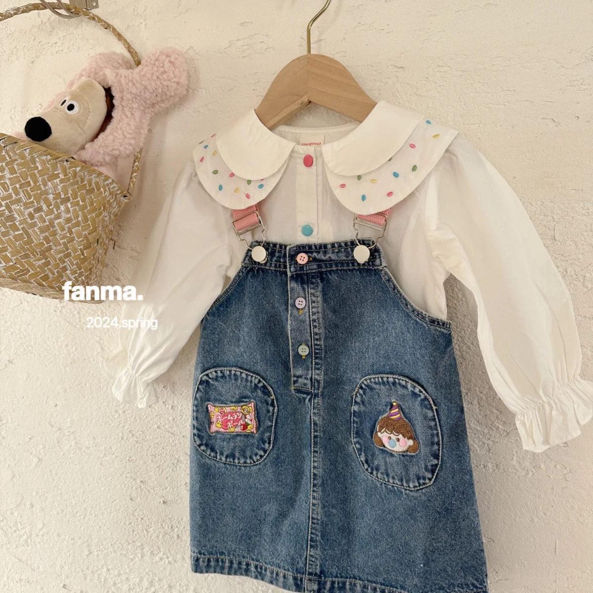 Gonna con bretelle in Denim per ragazze primavera nuova versione coreana bambini ricamo cartone animato abito con cinturino da Cowboy gonna in stile occidentale