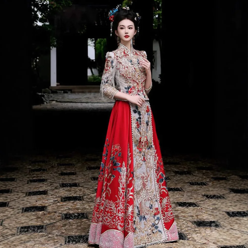 

Cheongsam Традиционное китайское свадебное платье Восточная женская одежда для тостов с блестками и бисером Qipao