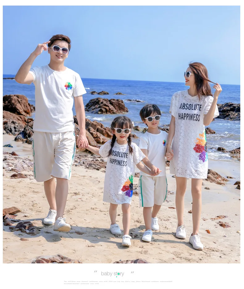 

Family Matching Outfits 2023 Summer Mother Daughter laceDresses Dad Son White T-shirt Suit Family Look Couple Matching Outfit