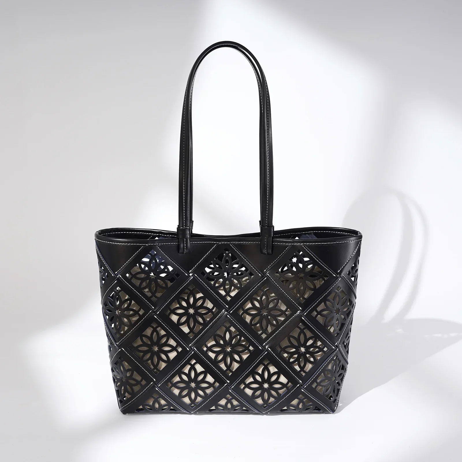 Chic Fashionable Classic Diaper Bag For Women Luxury Designer Crossbody Handbag Large Capacity Minimalist Vintage Tote