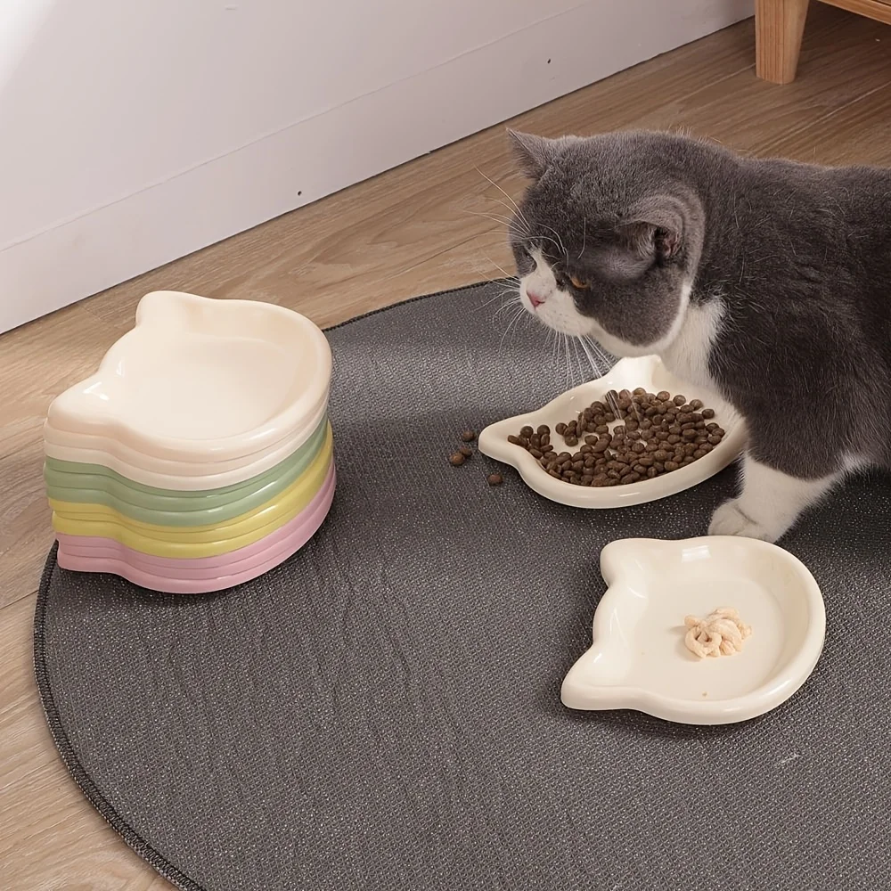 4pcs Multi-Colored Plastic Cat Bowls | Designed in a Cartoon Cat Shape, with a Non-Slip Base to Prevent Movement