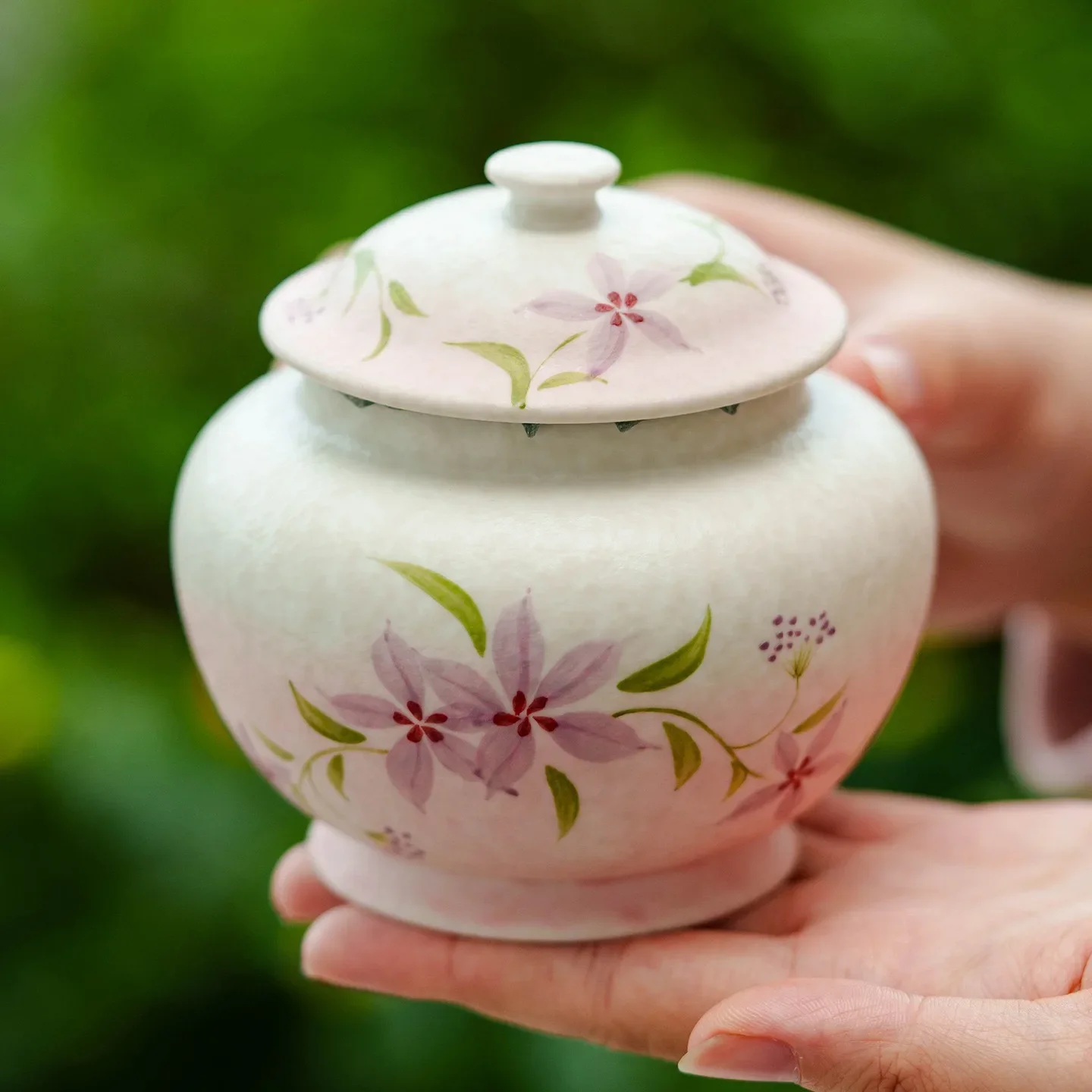 Hand Painted Purple Powder Cherry Blossom TeaPot Ceramic Tea Sealed Storage Tank Premium Sense Tea Warehouse TeaSet Accessories