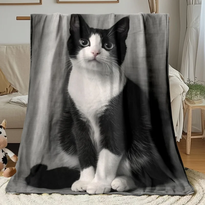 Newest Black And White Tuxedo Cat Realistic Portrait Flannel Throw Blanket, Cute Pet Cat Blanket for Cat Lover Bedroom Sofa