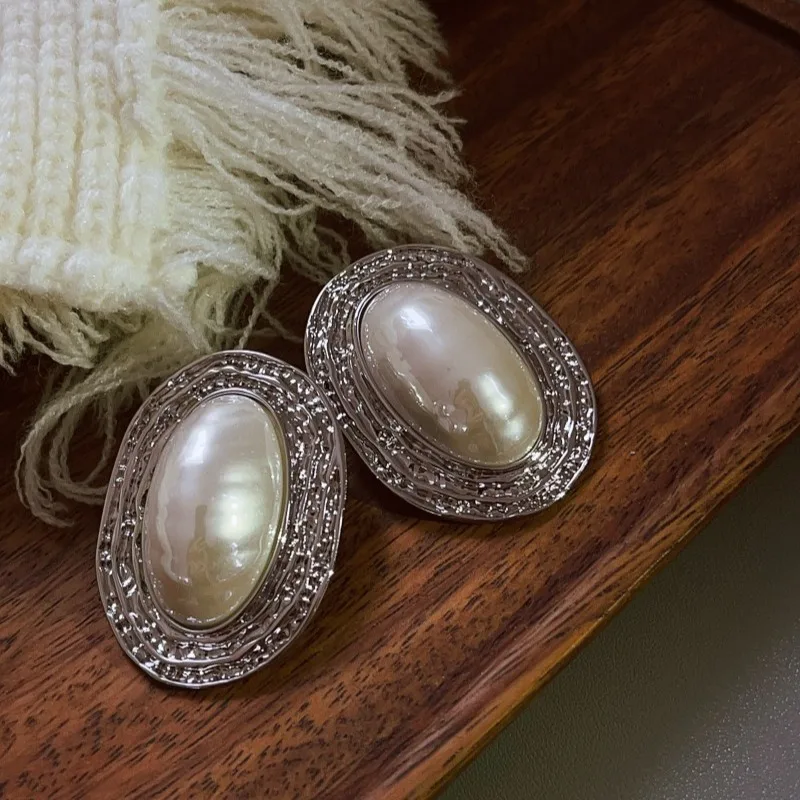 Exaggerated Oval Jewellery Romantic Baroque Style Imitated Pearl Earring Elegant Charm Jewelry Classic Vintage Fashion Earrings