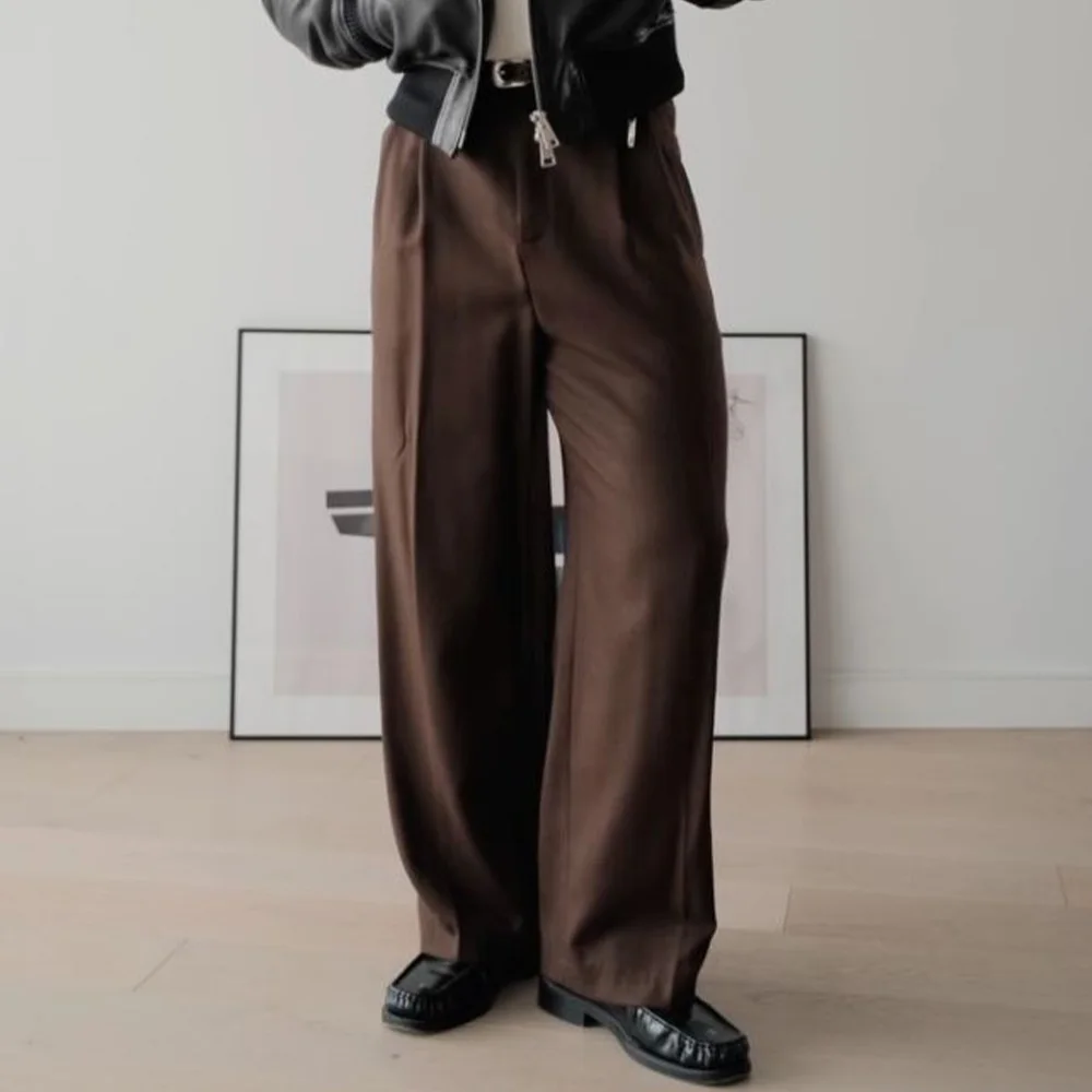 

Mens Pleated Suit Pants Comfortable Breathable Solid Color Straight Leg Trousers Business Casual Formal Office Wear Classic Dres